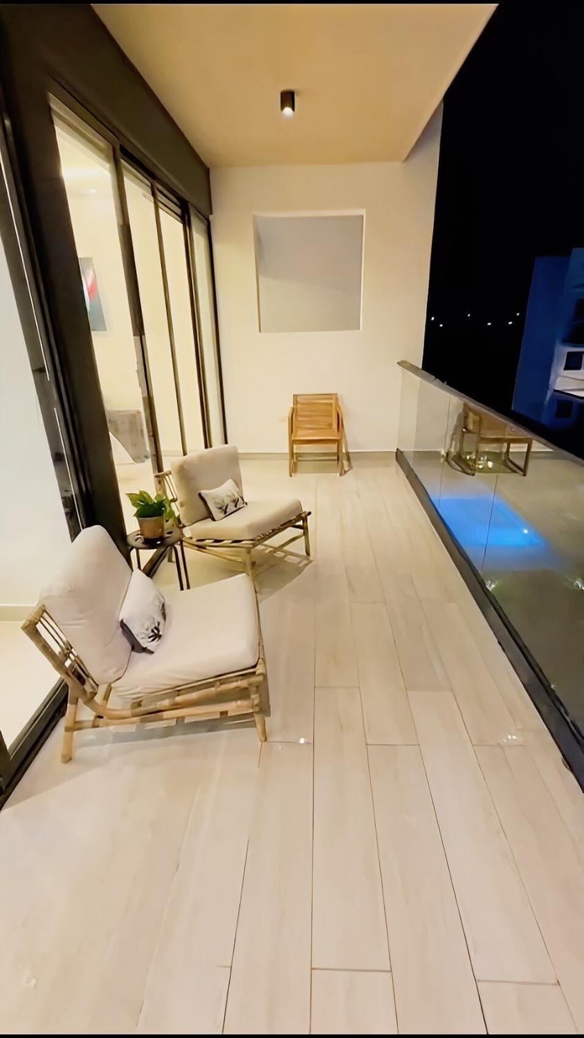 Seating area, sunbed