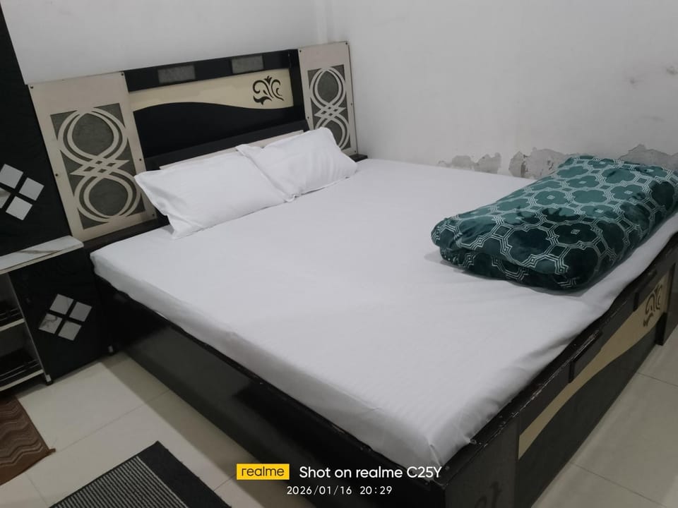 Radha Rani homestay Vacation rental in Uttar Pradesh