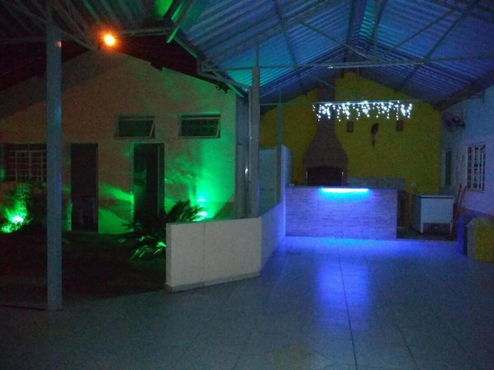 Em visita ao Santuário de Aparecida - SP, fique neste ótimo lugar House in Pindamonhangaba