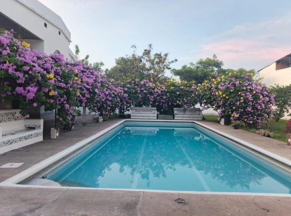 Casa Barcelona Vacation rental in Honda
