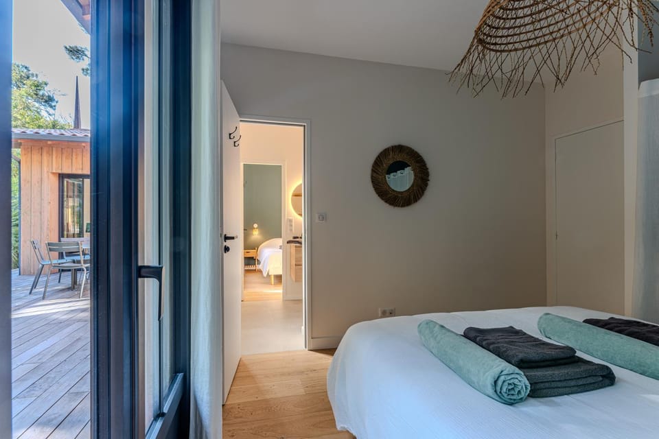 Bathroom, Bedroom