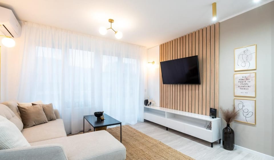 Prestige 2Bdr Apartament with View in Romana Apartment in Bucharest