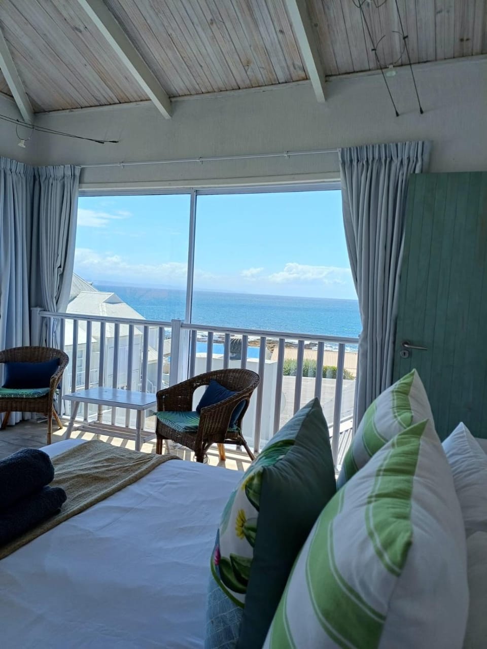 Bed, View (from property/room), Bedroom, Sea view