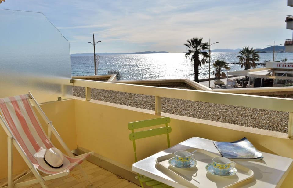 Patio, Sea view