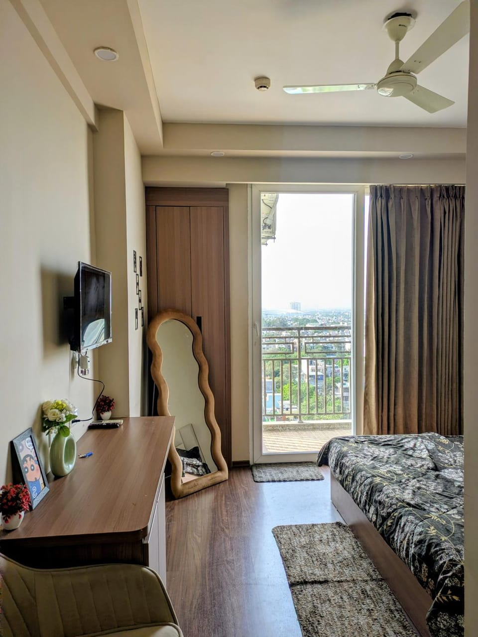Photo of the whole room