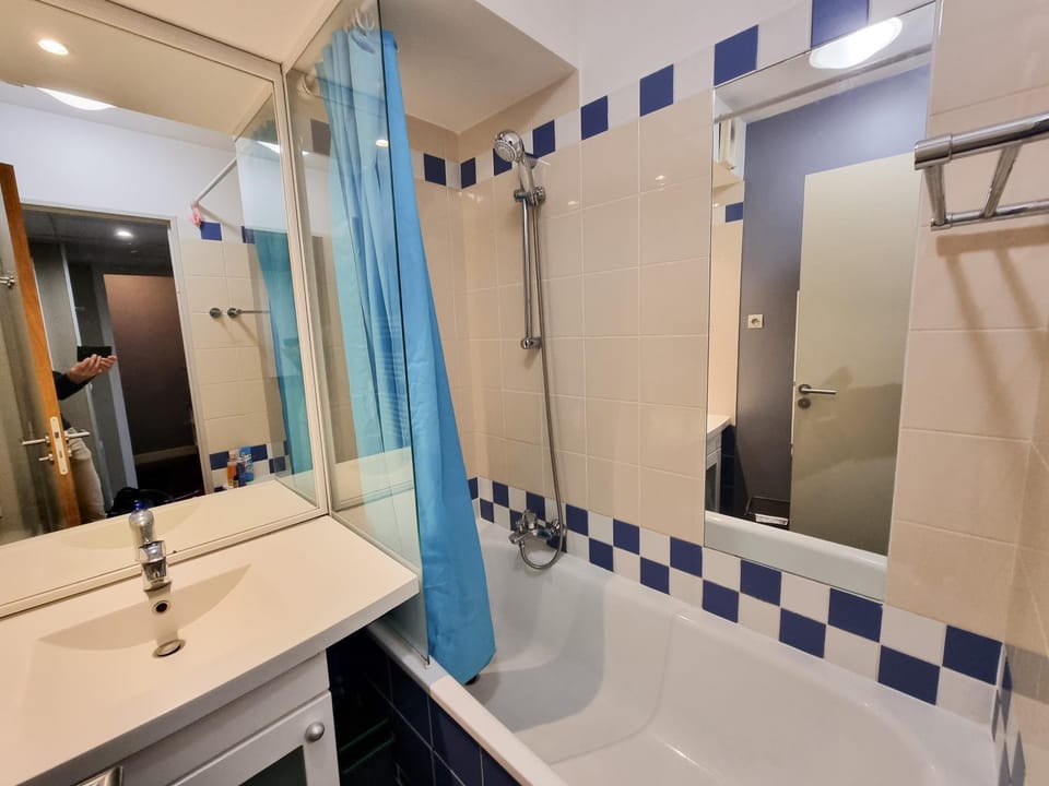 Shower, Bathroom, Bath