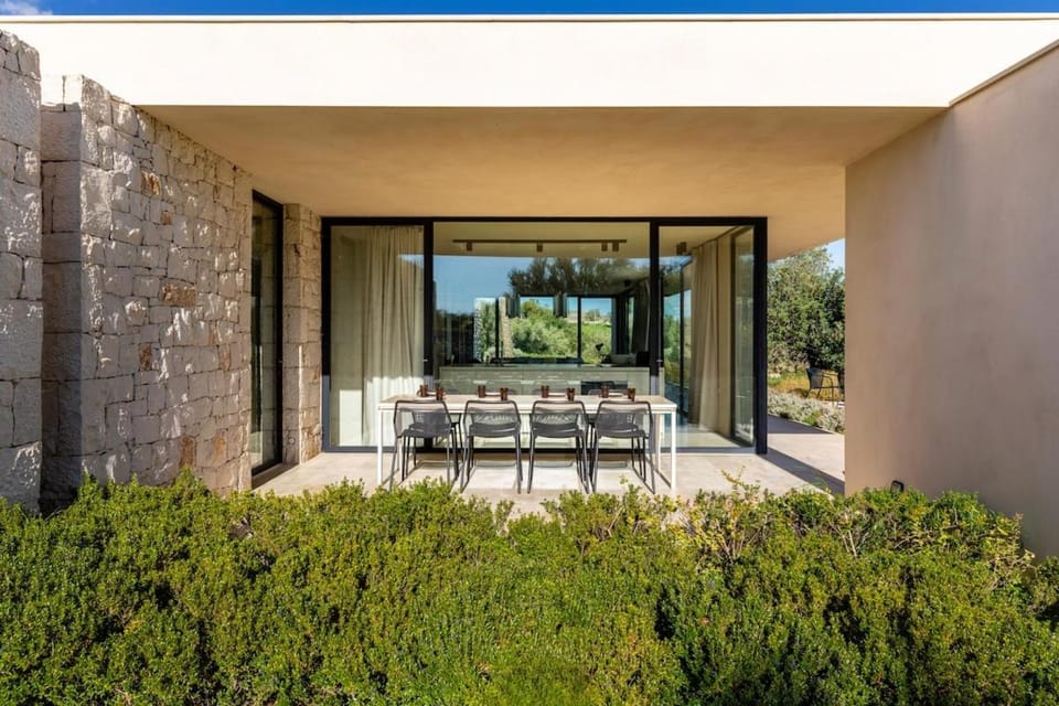 Villa Adesso - IsulaTravel Villa in Noto