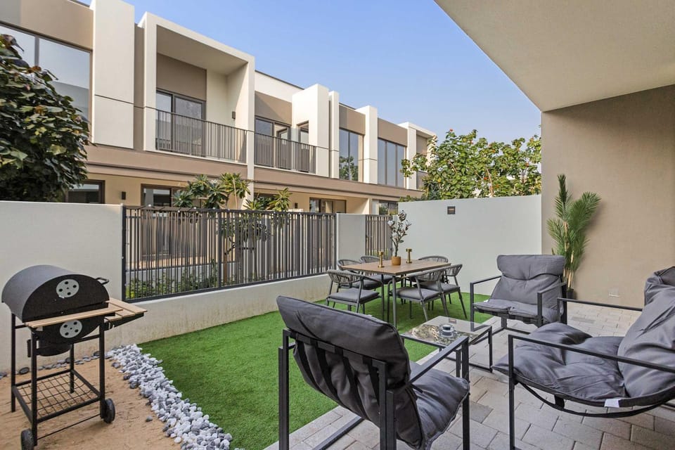 Patio, BBQ facilities