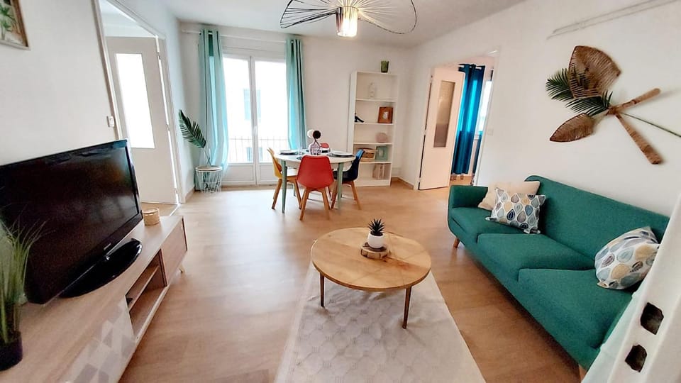 Cosy Angel - T4 - Place Verdun - avec Balcon Apartment in Pau