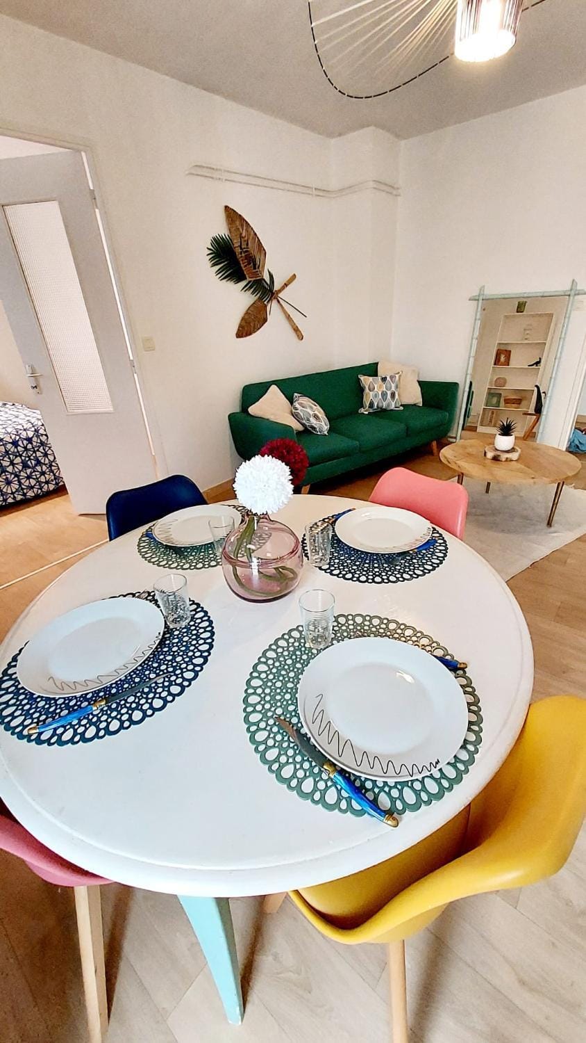 Cosy Angel - T4 - Place Verdun - avec Balcon Apartment in Pau