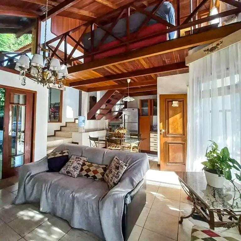Refúgio Verde Jurerê Internacional com Área Gourmet House in Florianopolis