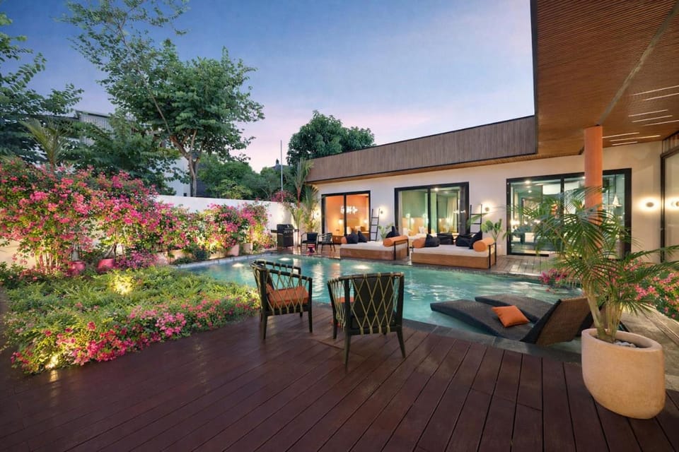 Garden, Swimming pool