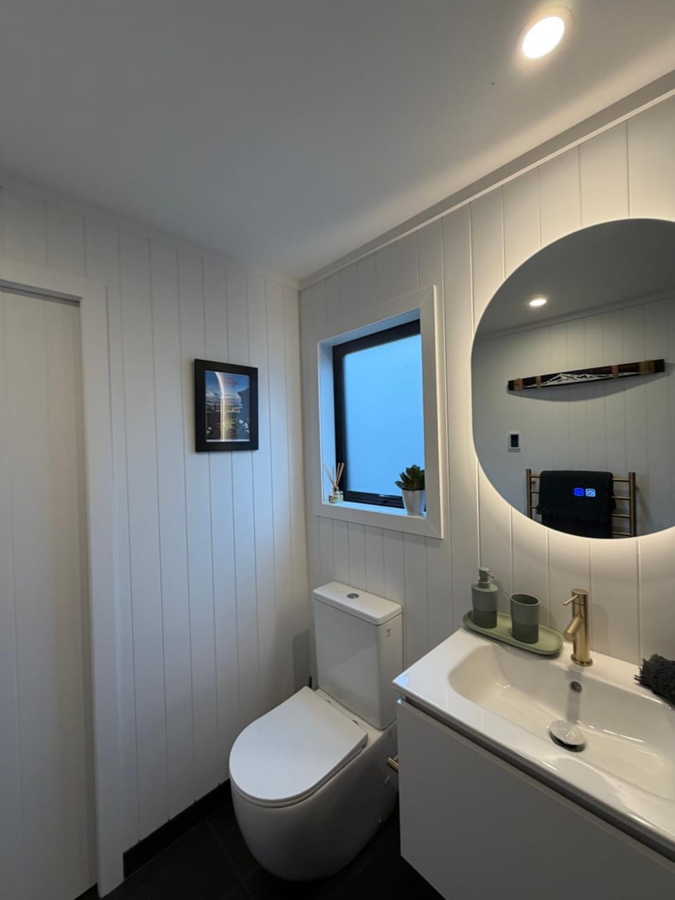 The Olde Whiskey Room Apartment in Queenstown