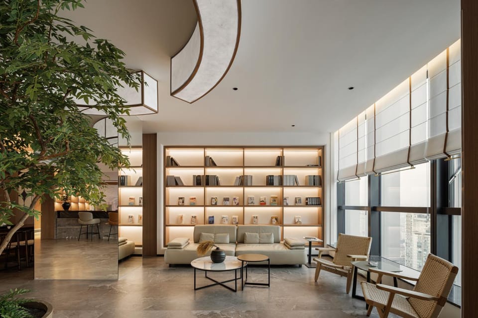 Communal lounge/ TV room