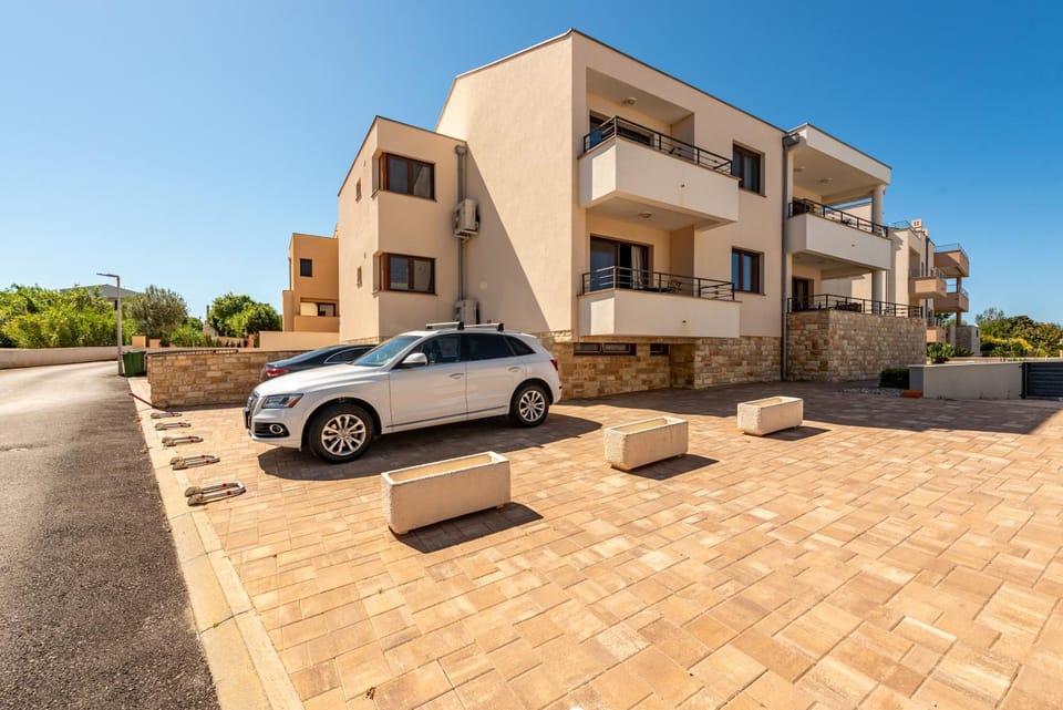 Property building, Parking