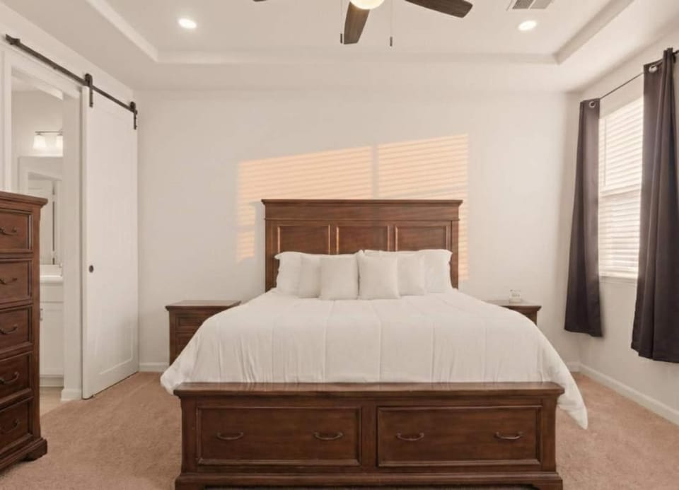 Bed, Bedroom