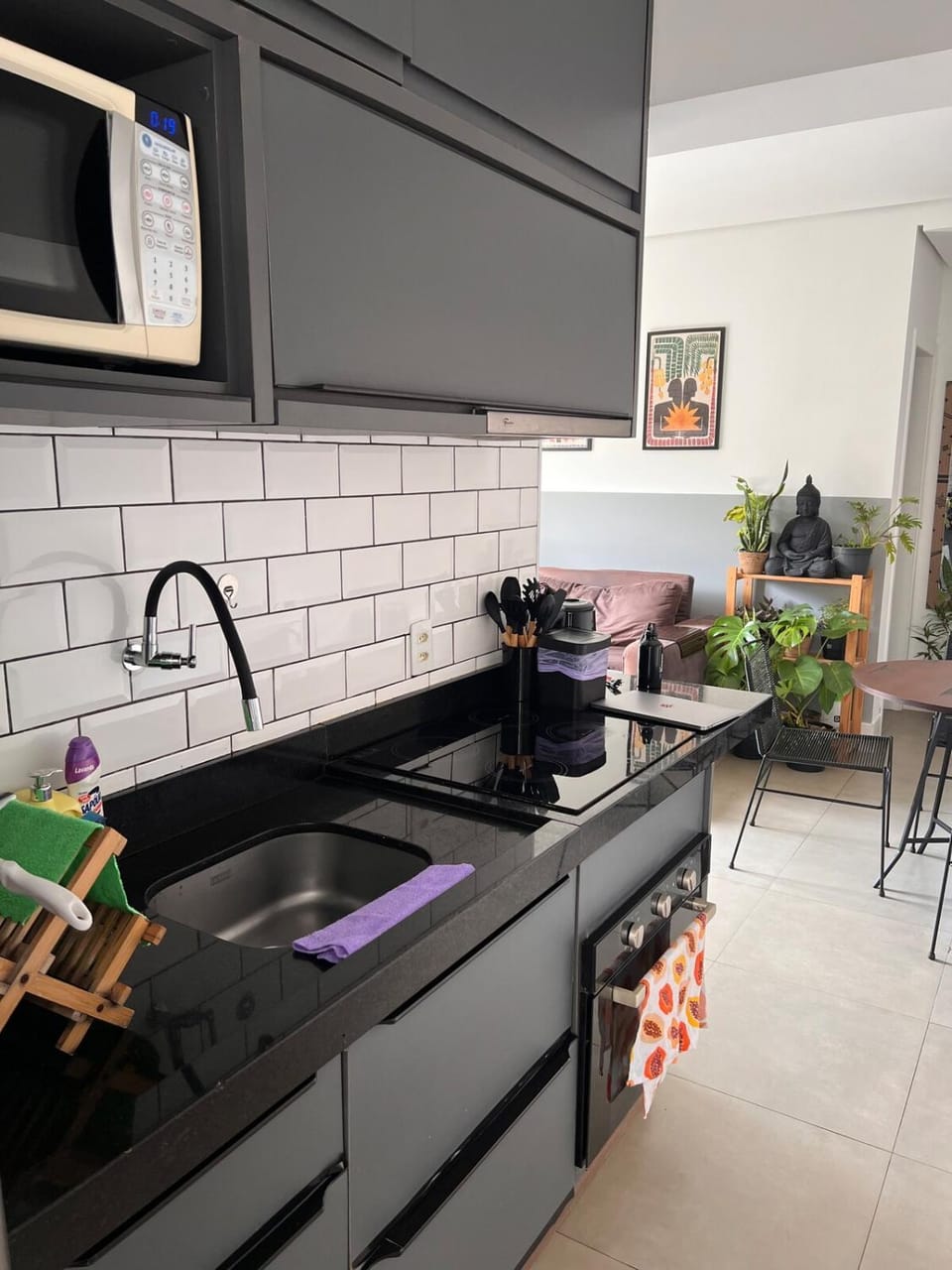 Kitchen or kitchenette, pet friendly, stove