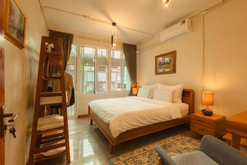 Balcony/Terrace, Bedroom, air conditioner