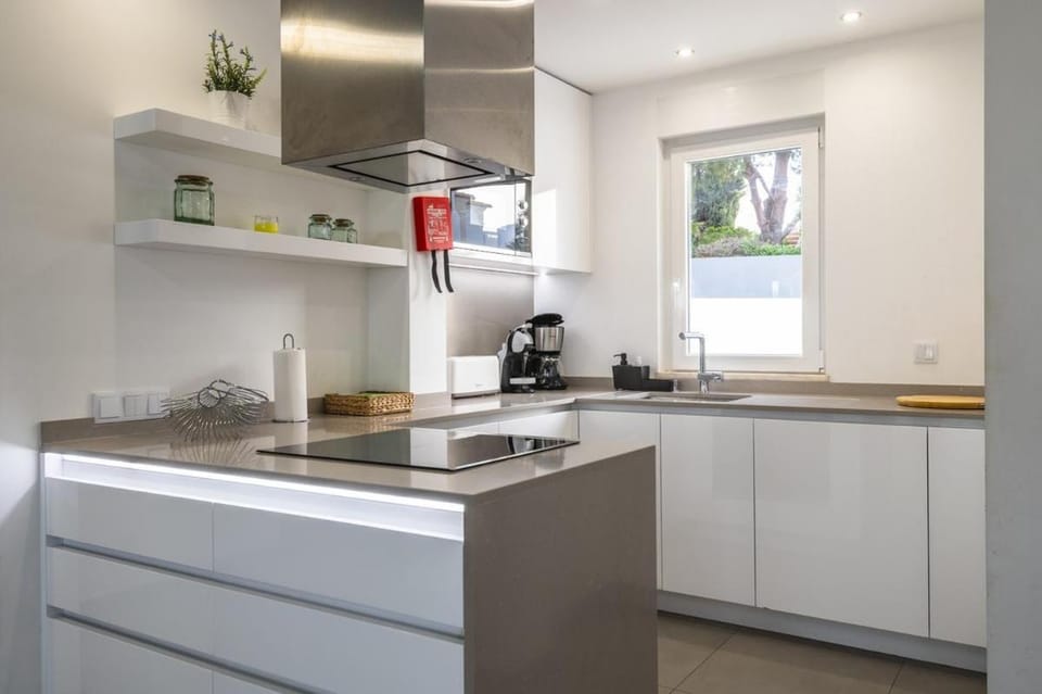 Villa Prisma by Villa Select Villa in Guia