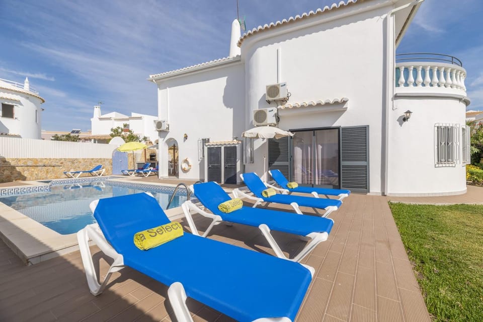 Villa Francisco by Villa Select Villa in Guia