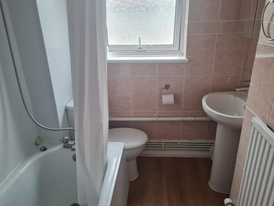 Bathroom, Bath