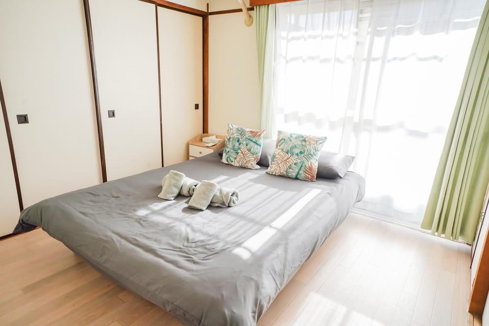 Bed, Photo of the whole room, Bedroom, towels, wardrobe