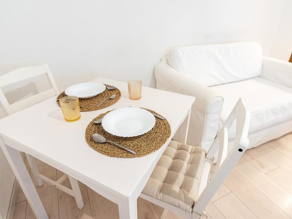 Modern Apartment near RHO FIERA MILANO Wi-Fi Free Apartment in Rho