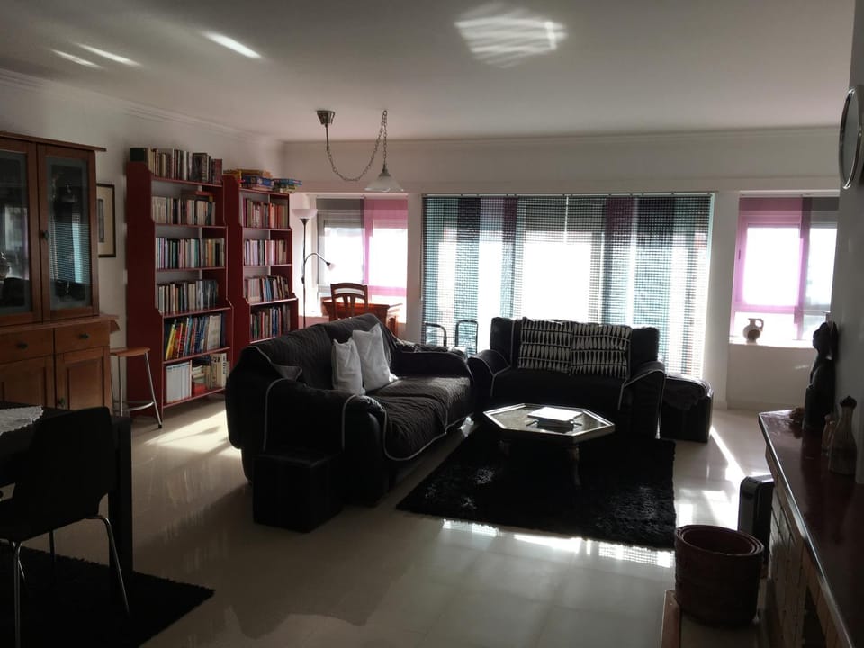 Library, Living room