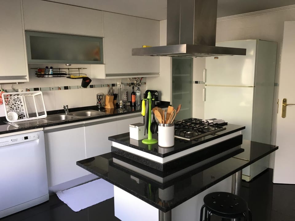Coffee/tea facilities, Kitchen or kitchenette