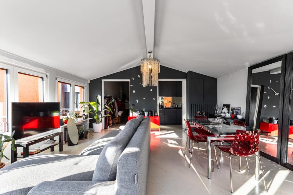 Living room, Seating area, Dining area