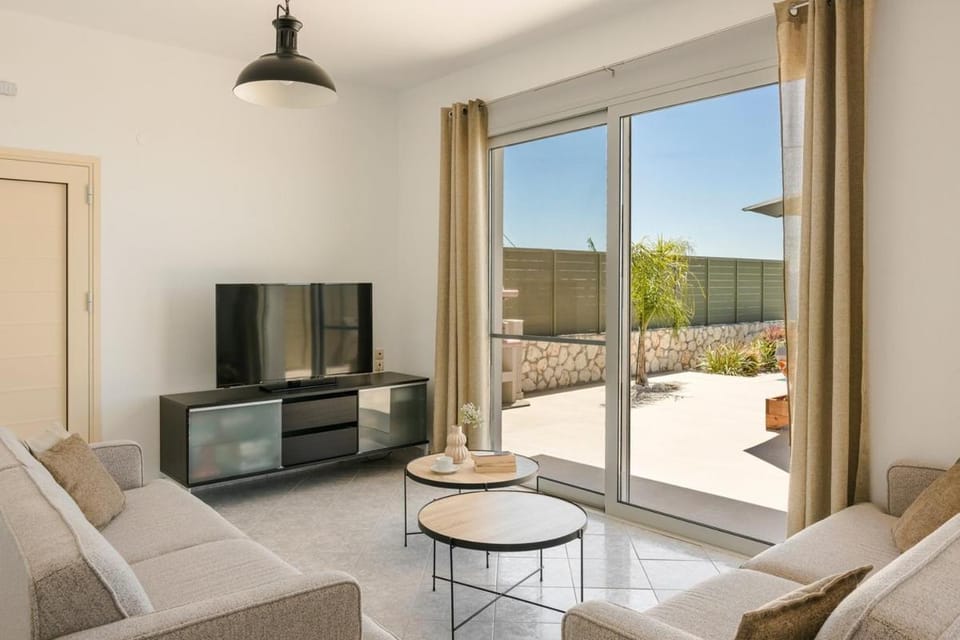 Villa George by Villa Select Villa in Vlachata