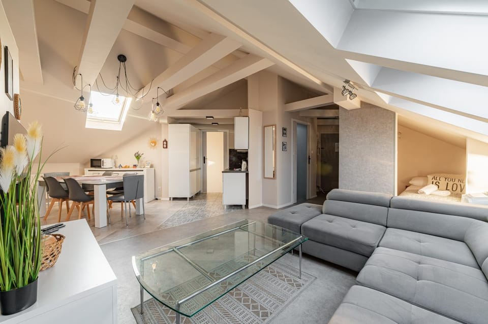 Horyzont Apartamenty- Przystań Kołobrzeg- blisko centrum i dworca PKP Apartment in West Pomeranian Voivodeship, Poland