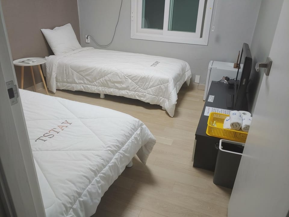 티스테이내덕점게스트하우스 Inn in South Korea
