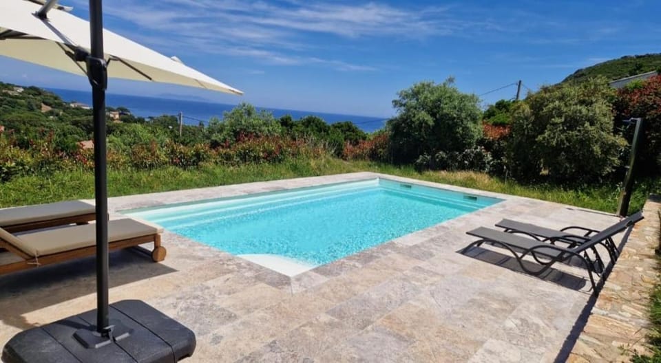 Belle villa avec piscine vue mer- Cap Corse Sisco Villa in Corsica