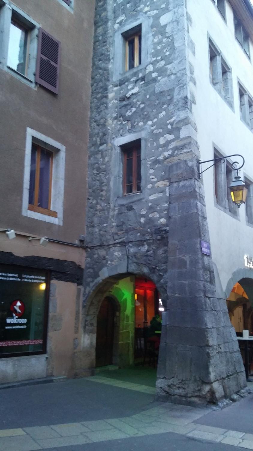 Old town flat Apartment in Annecy