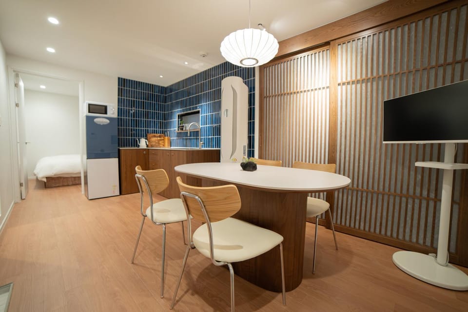 NubiStay Hongdae #AREX 1min Apartment in Seoul