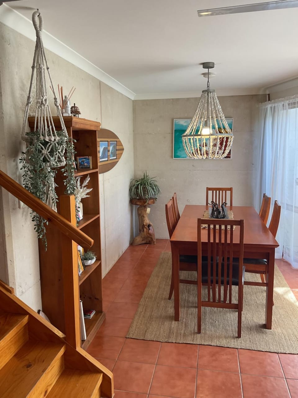 Red Emperor a trendy, modern townhouse in the heart of Esperance House in Esperance