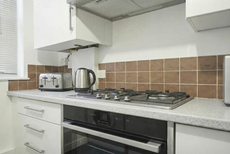 Coffee/tea facilities, Kitchen or kitchenette, minibar, pet friendly, stove, toaster