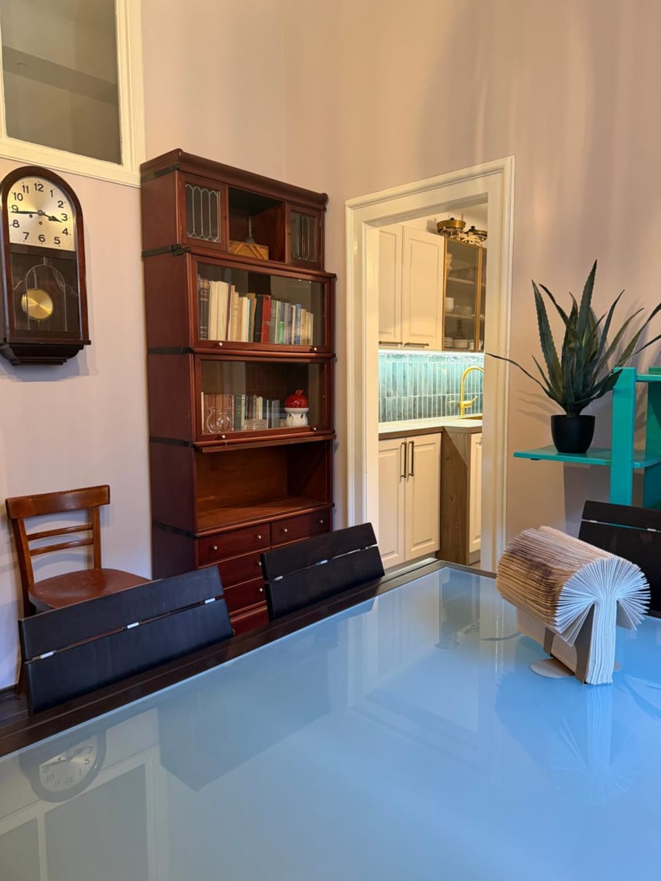 Historic Grand Suite Apartment in Novi Sad