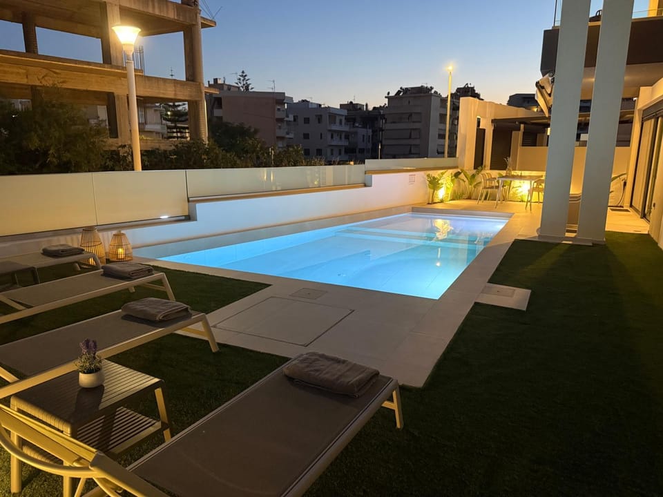 Garden view, Pool view, sunbed