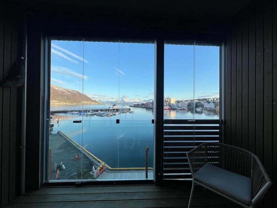Apartment at Vervet, view of the sea and the town Apartment in Tromso