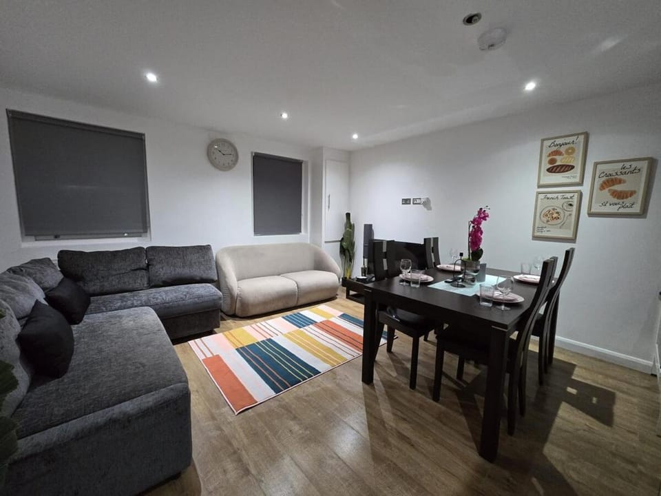Camden Apartment Near Market Sleeps 6 HW6 Apartment in London Borough of Islington