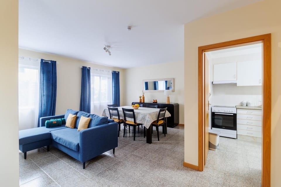 TV and multimedia, Living room, Dining area