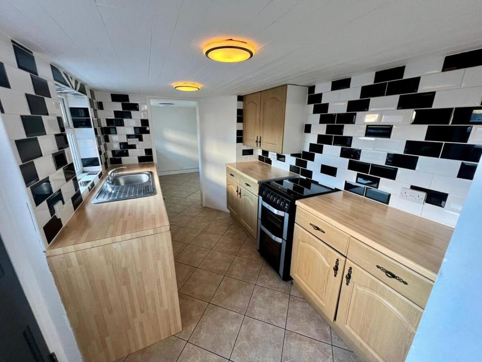 Spacious 3 bedroom house in Central Leiston Apartment in Leiston