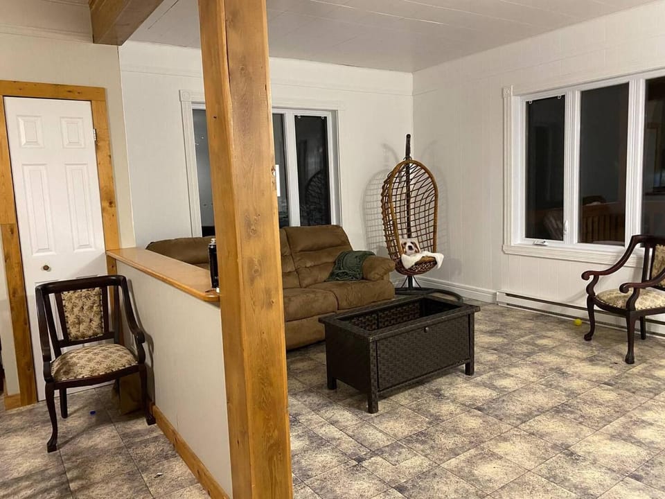 The St- Pierre 31155 House in Quebec