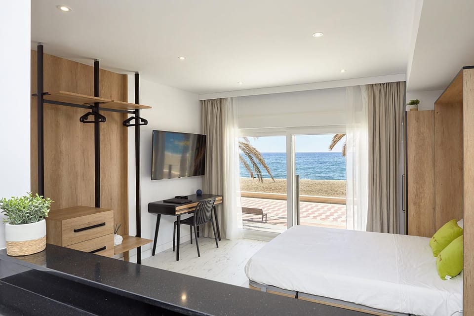 Apartamentos Paseo Maritimo by Expoholidays 5 y 9 Apartment in Almería