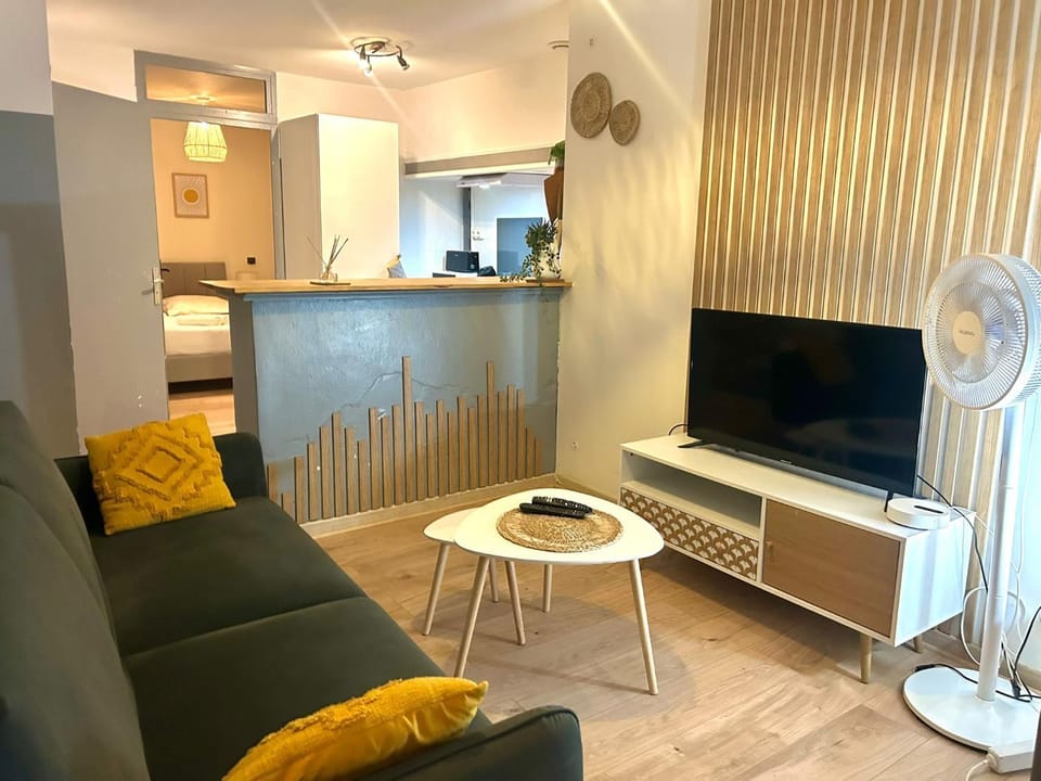 TV and multimedia, Living room, kitchen