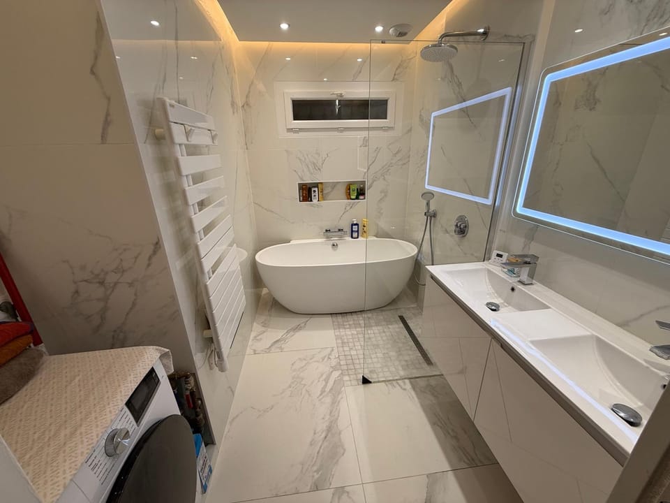Service33 Vacation rental in Nouvelle-Aquitaine