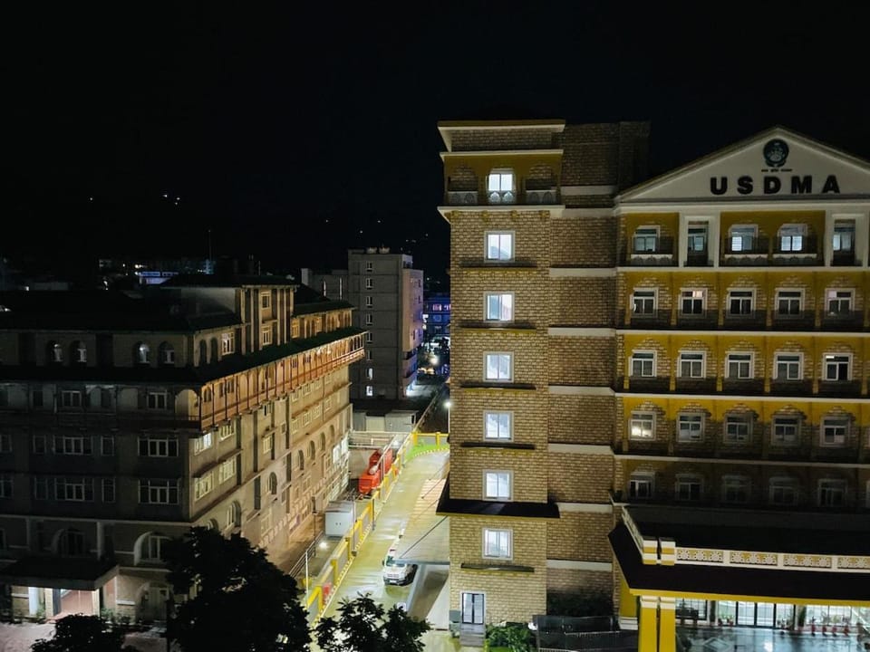Luxury studio in Dehradun Apartment in Dehradun