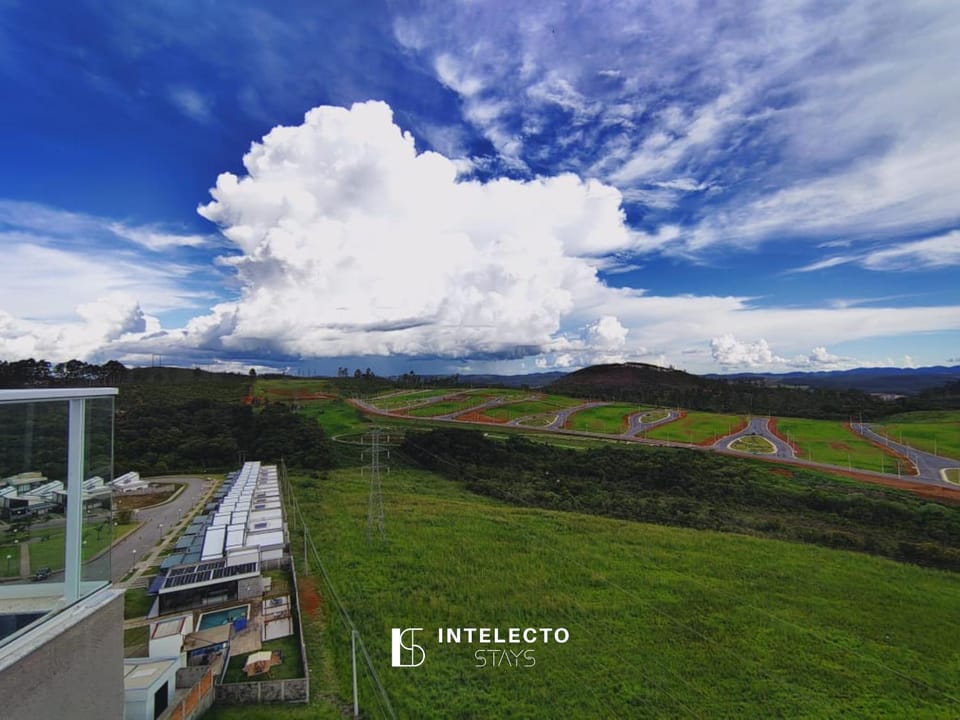 Day, Neighbourhood, Natural landscape, Mountain view